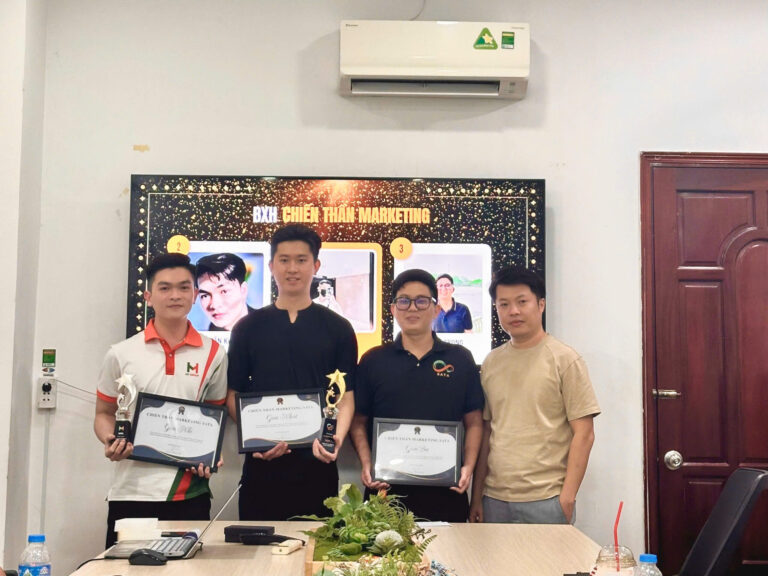 Lễ kết nạp Chiến binh SATA & Vinh danh Chiến thần Marketing tháng 11/2024