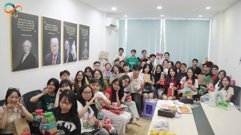 Secret Santa - Santa bí mật của SATA